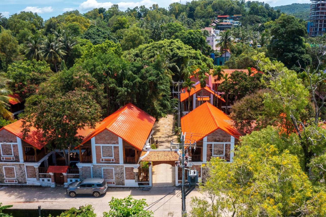 Old Town Resort Phu Quoc Buitenkant foto